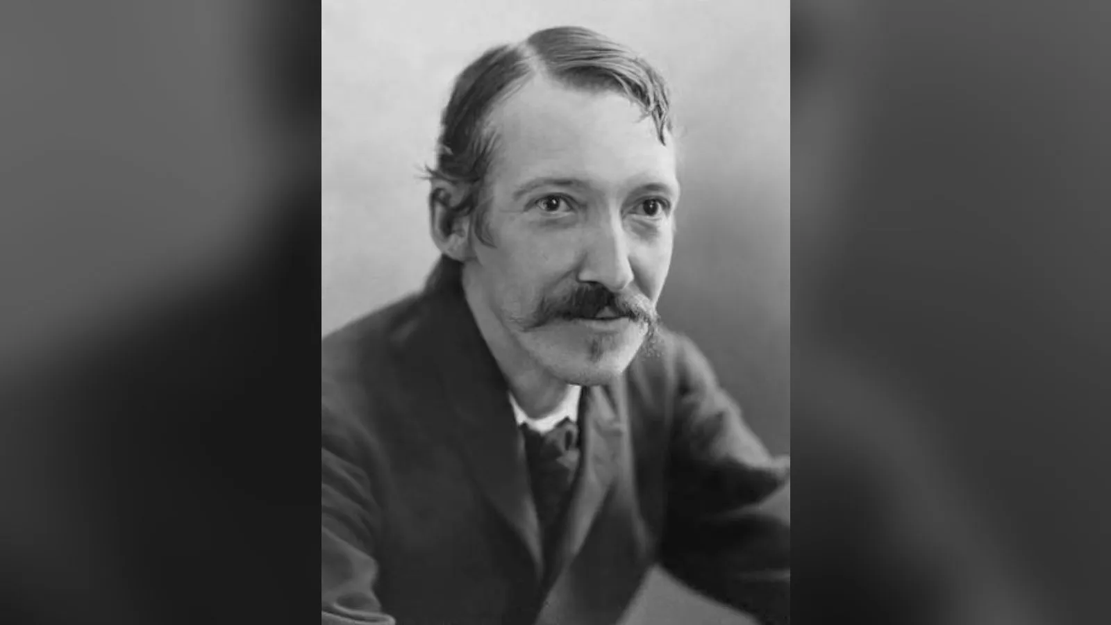 Photograph of Robert Louis Stevenson